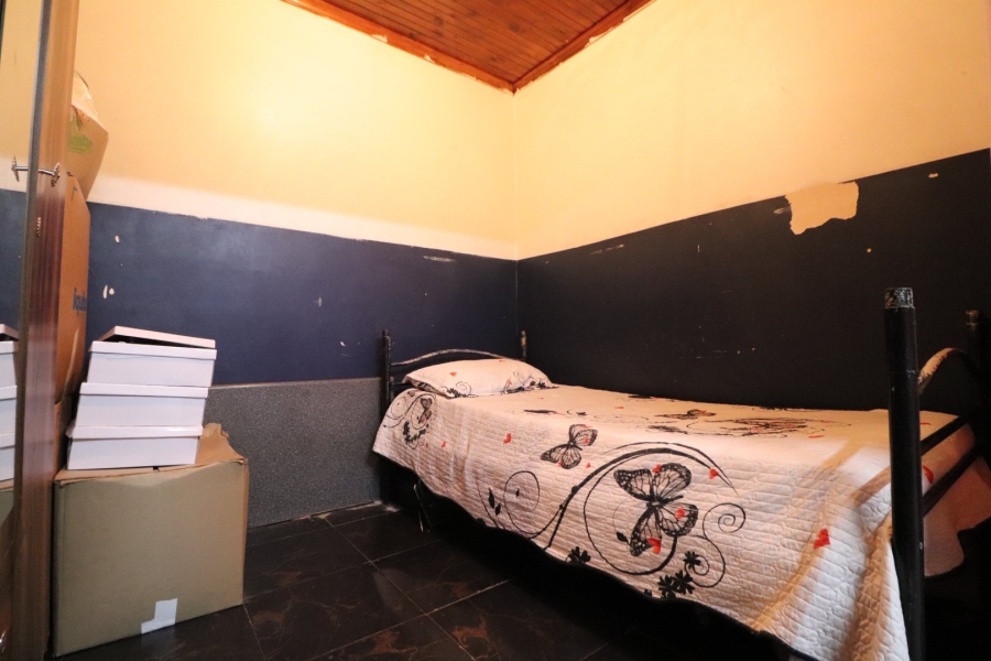 5 Bedroom Property for Sale in Lentegeur Western Cape